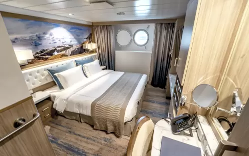 AE Expeditions, Greg Mortimer, Aurora Stateroom Twin